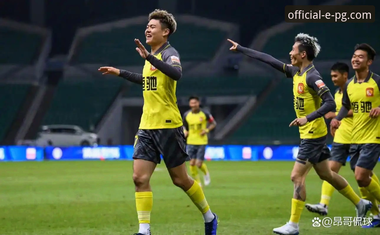 PG官网 国际米兰大胜萨索洛,阿坎吉处子球与超级碗预测引发球迷热议